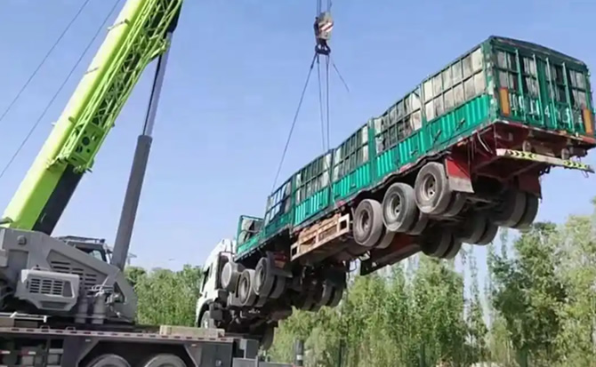 普兰道路脱困救援案例